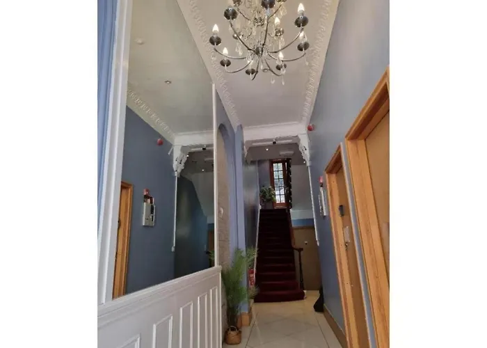 F405-Comfy Studio For 1 Near Hyde Park